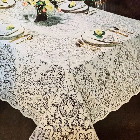 Vintage Quaker Lace Tablecloth Dinner Cloth Pattern 1101 Flanders Natural Oblong - Picture 1 of 4